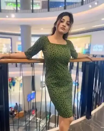 Call Girl Service in Balasinor